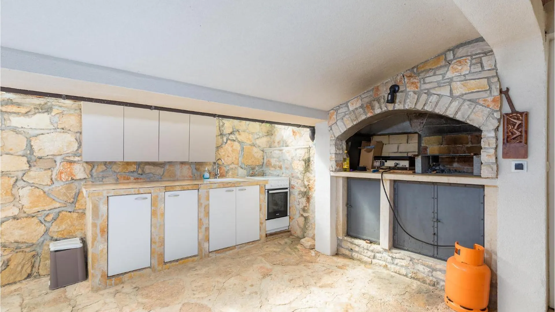 Holiday home Nice Home In Vodnjan With Kitchen