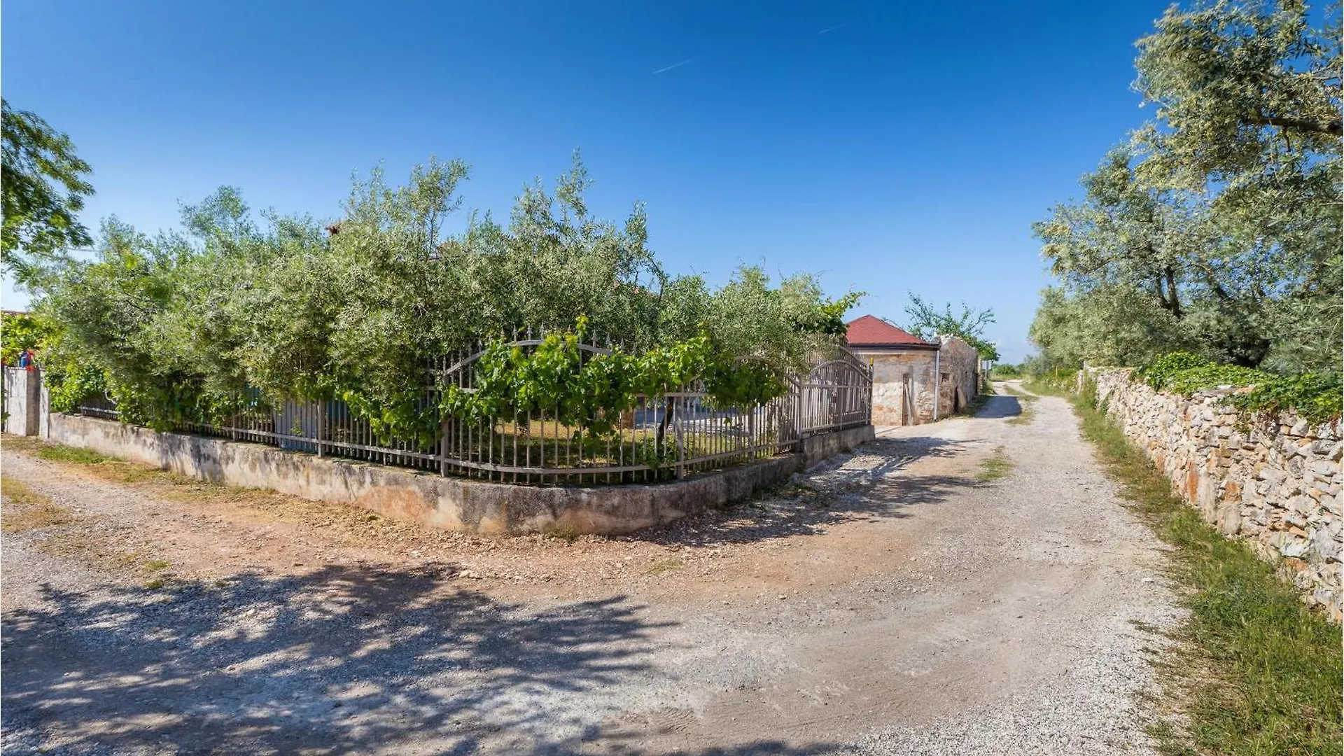 Nice Home In Vodnjan With Kitchen